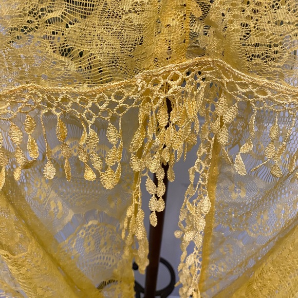 Pretty Dainty Floral Lace Fringe Infinity Scarf Lightweight - Picture 7 of 9